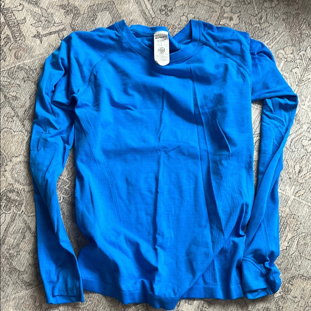 Athleta Momentum Long Sleeve Shirt